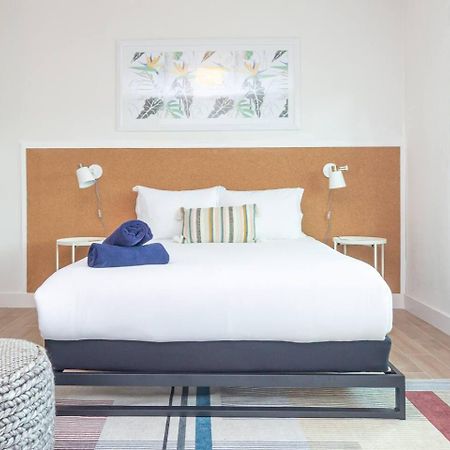 Stylish One Bedroom Apartment In El Portal #4 Маями Екстериор снимка